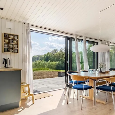 Hébergement de vacances 3 Bedroom Gorgeous In