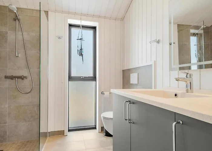 3 Bedroom Gorgeous In *